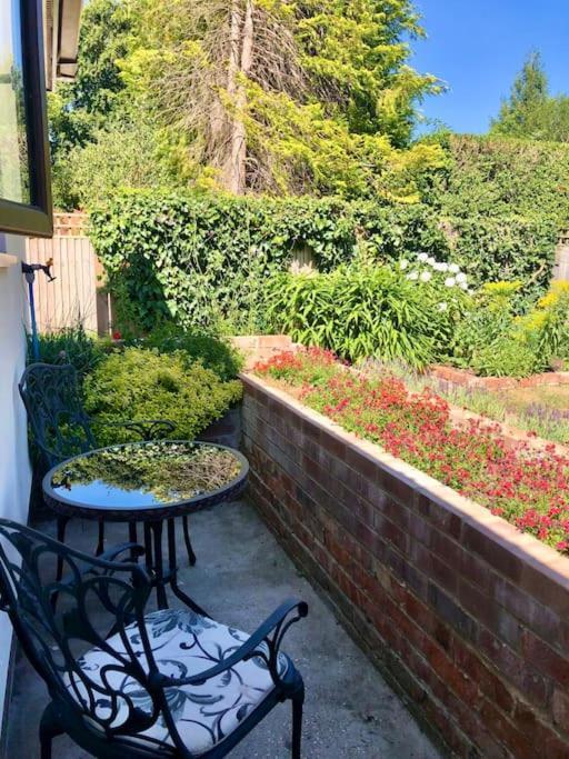 Linden Suite Goring Buitenkant foto