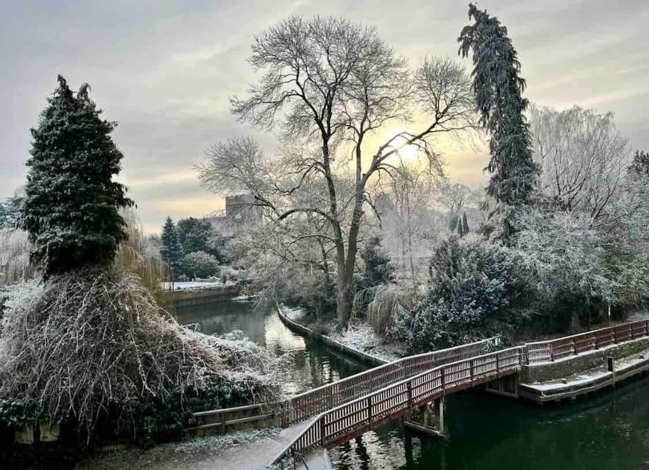 Linden Suite Goring Buitenkant foto